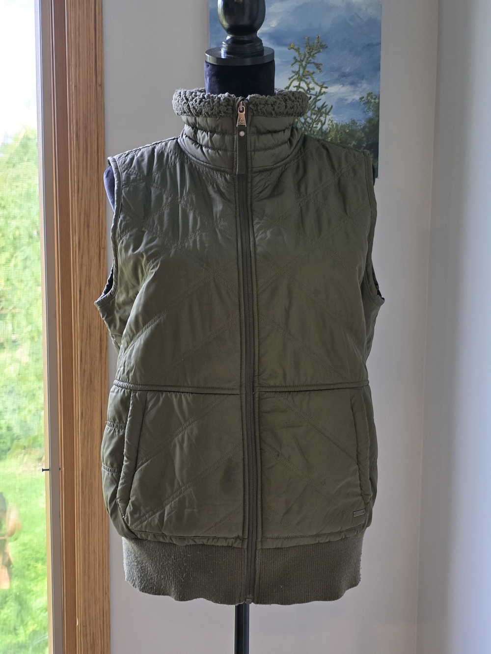 Olive green fleece- lined Esla vest from prAna, Women's Large